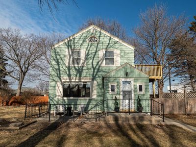 160 East Gauer CIRCLE