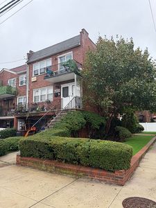 1202 Bergen Ave