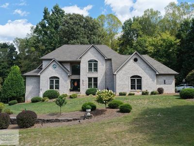 4012 Bridgewood Dr