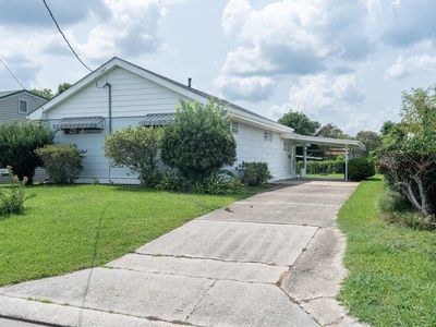 1604 Division Ave