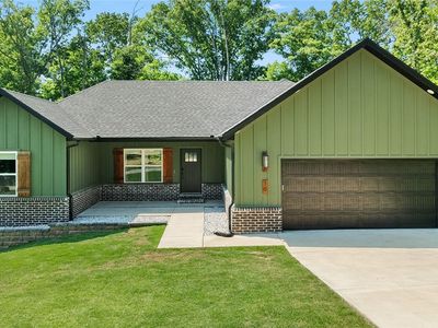 16 Overton Dr