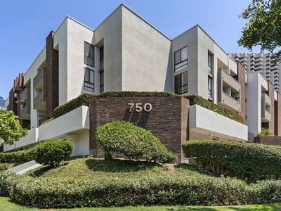 750 State St Unit 202