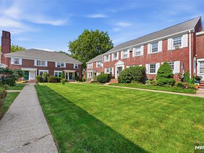 283 Elmwood Ave #A