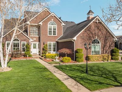 48034 Amanda Dr