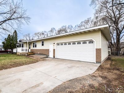 8032 Van Buren St NE