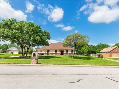 136 Oakwood Ct