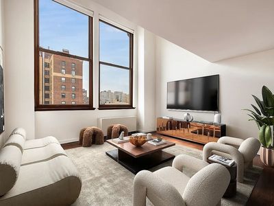 305 2nd Ave APT 717