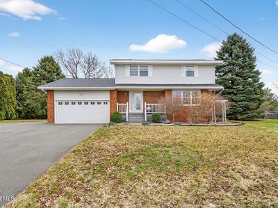 Property at 4 Albert Court, Latham, NY