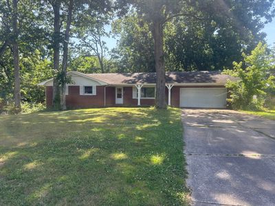 1104 S Giant City Rd