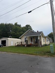 11011 Hawthorn Rd