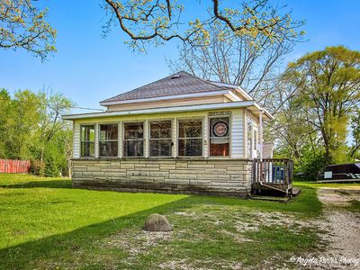 Property at 42169 N Lake Ave, Antioch, IL