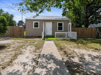 1821 English Ave