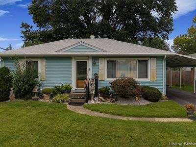 2577 Roanoke Avenue