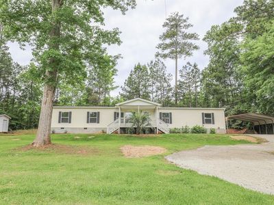 225 Merry Dr NW