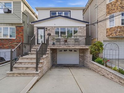 106 Evergreen St