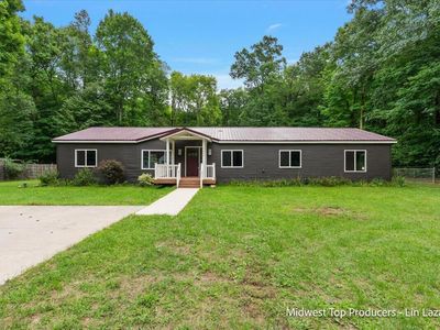 8270 Bradley Rd