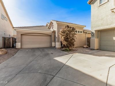 2205 S HARPER --