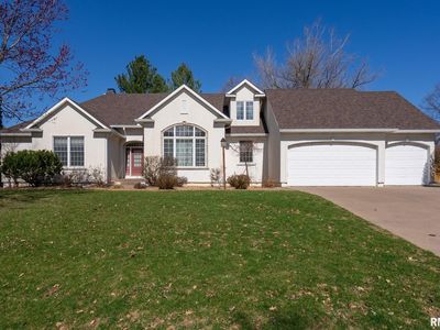 19 Velie Dr