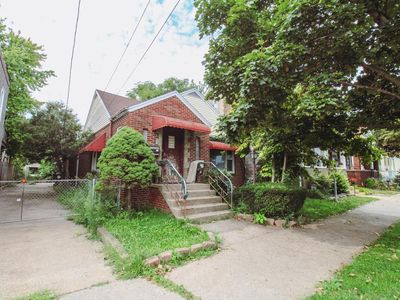 1011 W Jefferson St