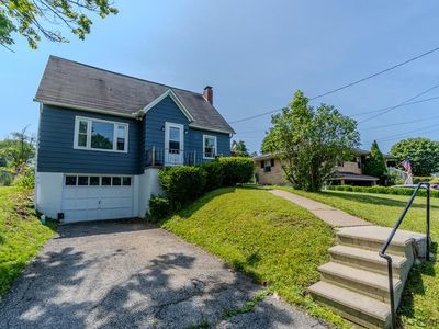 206 Rean St