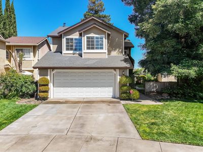 244 Laurelwood Cir