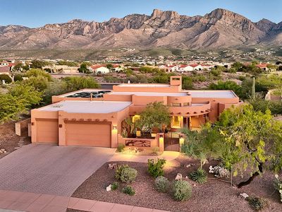 11158 N Pusch Ridge Vistas Dr