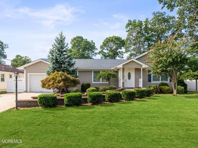 24 Laurelhurst Drive