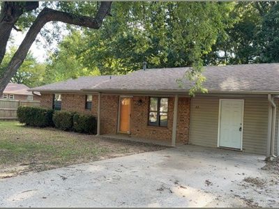 Property at 77 S Locust St, Farmington, AR