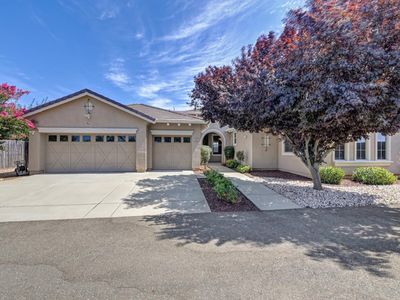 4015 Borderlands Dr