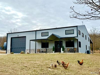 8593 Highway 17