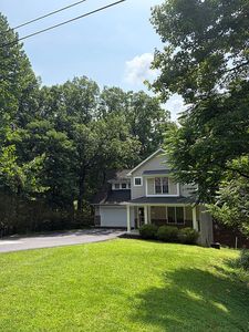 Property at 232 Greenbriar Cir, Cross Junction, VA