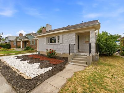 208 E Westminster Ave