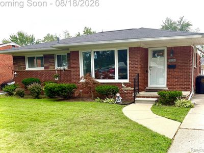 Property at 1812 E Longmeadow Rd, Trenton, MI