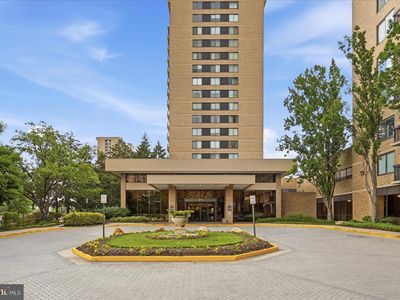 3709 S George Mason Dr APT 707