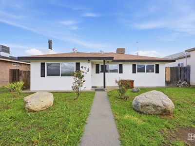 Property at 412 N Lincoln St, Taft, CA