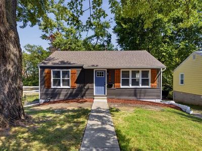 3513 Elmwood Ave