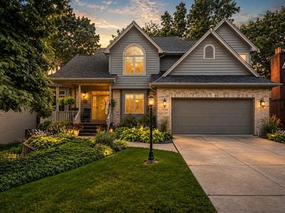 7048 Starling Dr