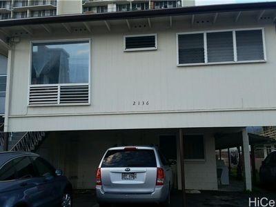 2136 Waiola St