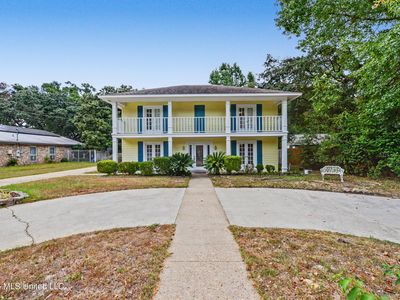 312 Westview Dr