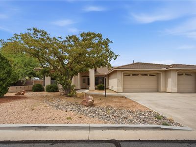 2281 Mesa Drive