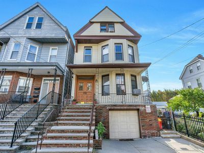 21 Cooper Pl