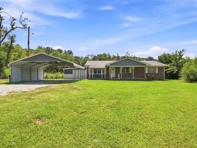 2424 N State Highway 82