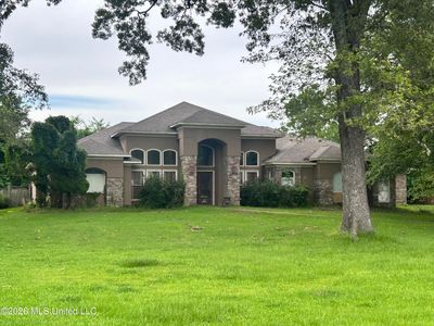 182 Northshore Blvd