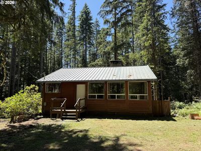 223 SE Red Elder Dr