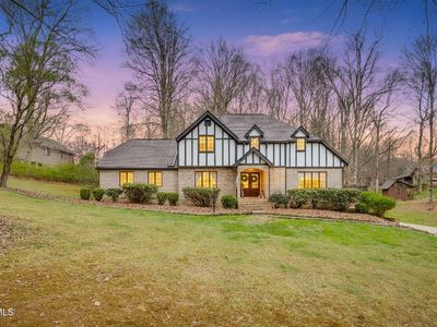 2506 Beechwood Dr