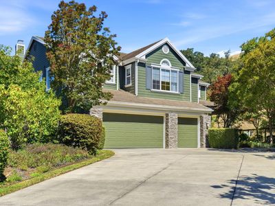 33 Pepper Creek Way