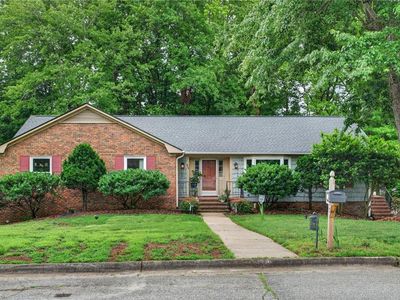 1712 Chesapeake Dr