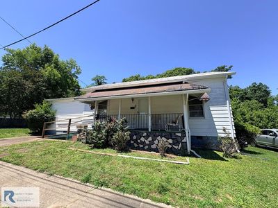 13 Oak Ridge Ave