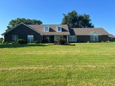 4439 Highway 352