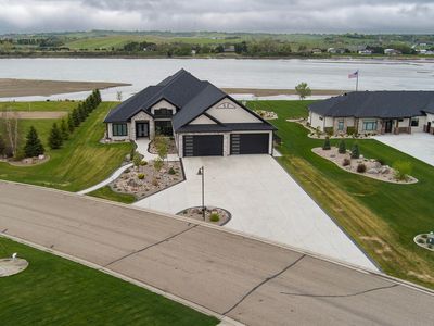 6416 Misty Waters Dr